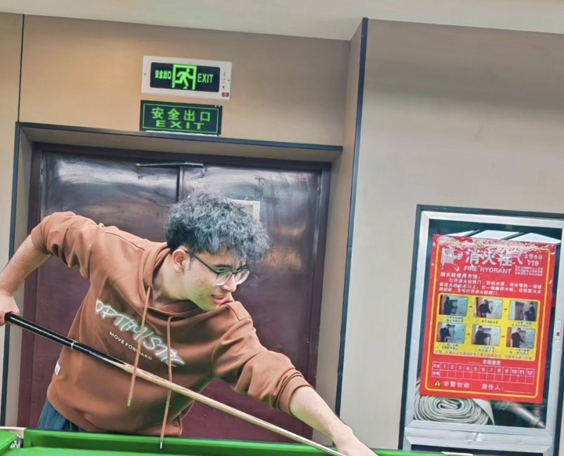 小鬼的第一张照片--桂林相亲服务中心