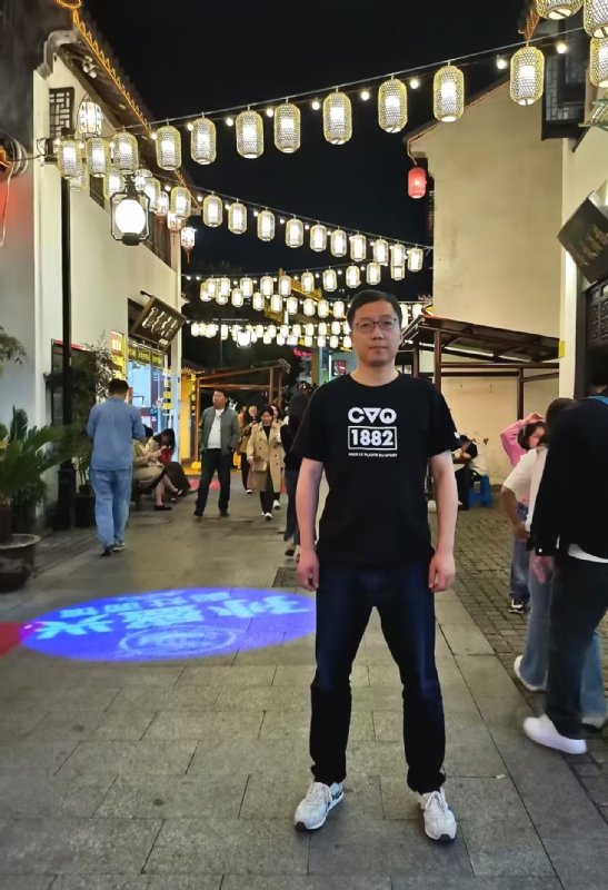 张楚岚的第一张照片--桂林相亲服务中心