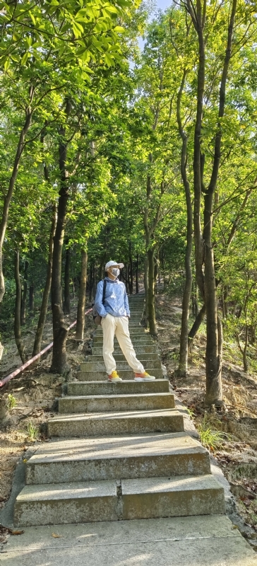 书衣的第三张照片--桂林相亲服务中心