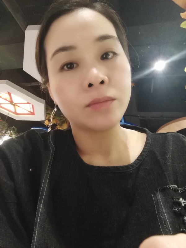 喜欢黑巧的第一张照片--桂林相亲服务中心